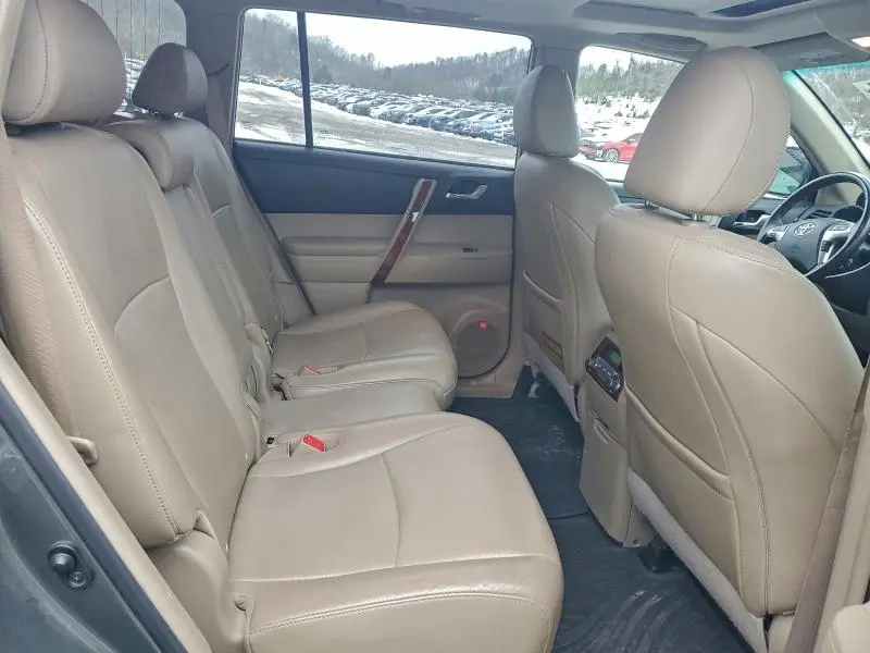 2013 TOYOTA HIGHLANDER LIMITED  