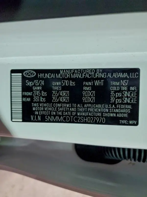 2025 GENESIS GV70 BASE  