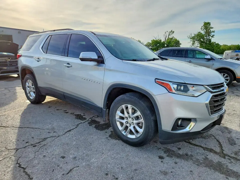 2021 CHEVROLET TRAVERSE LT  