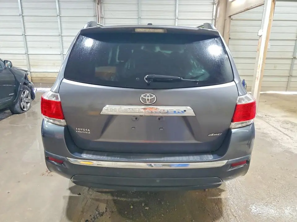 2011 TOYOTA HIGHLANDER LIMITED  