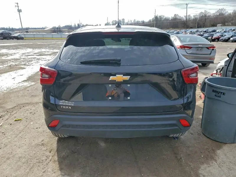 2024 CHEVROLET TRAX LS  