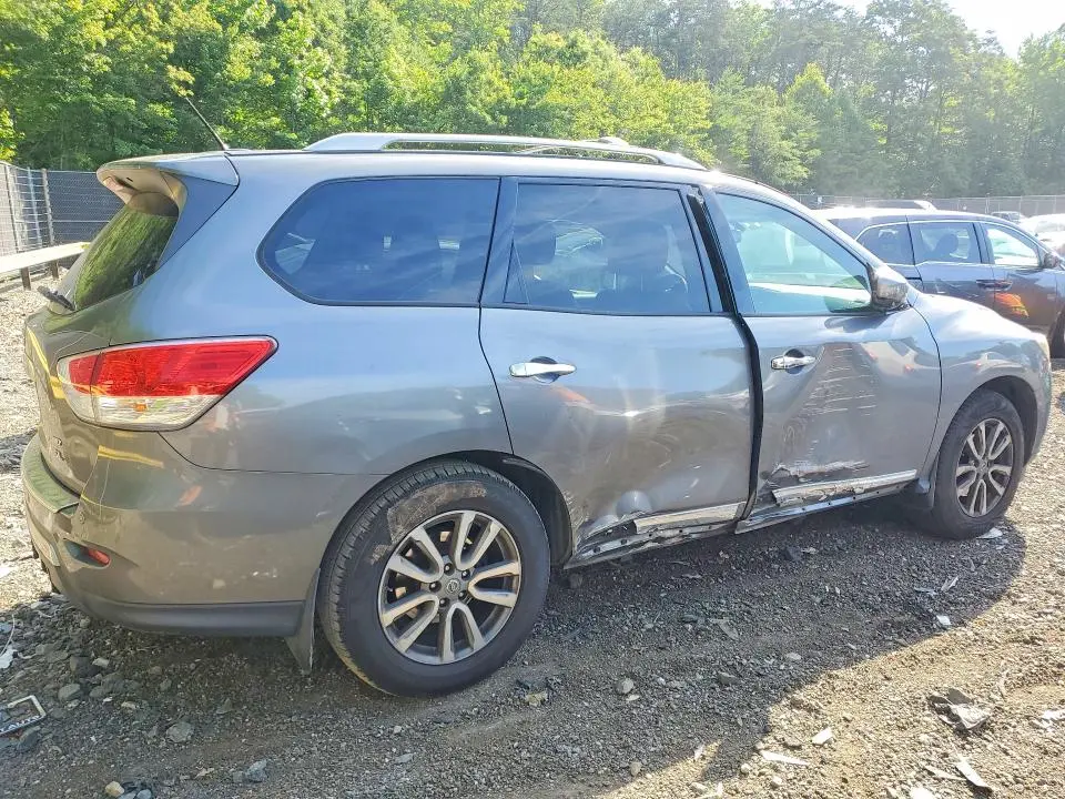 2015 NISSAN PATHFINDER SL  