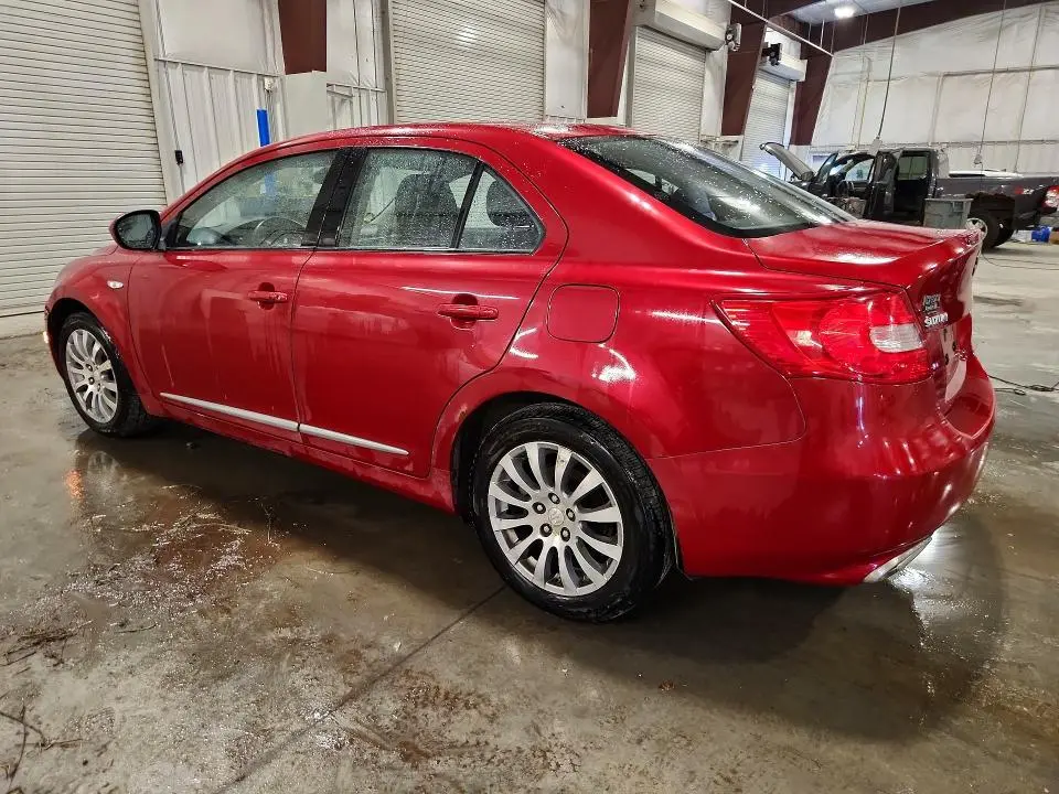 2013 SUZUKI KIZASHI SE  