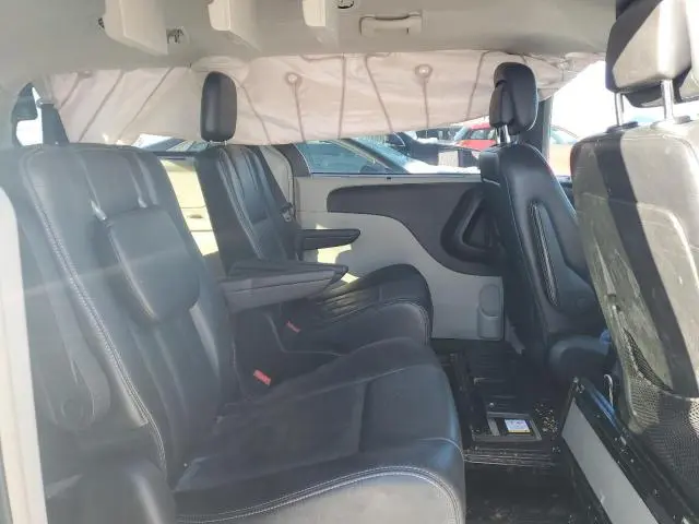 2013 CHRYSLER TOWN & COUNTRY TOURING  