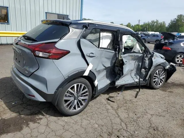 2021 NISSAN KICKS SV  