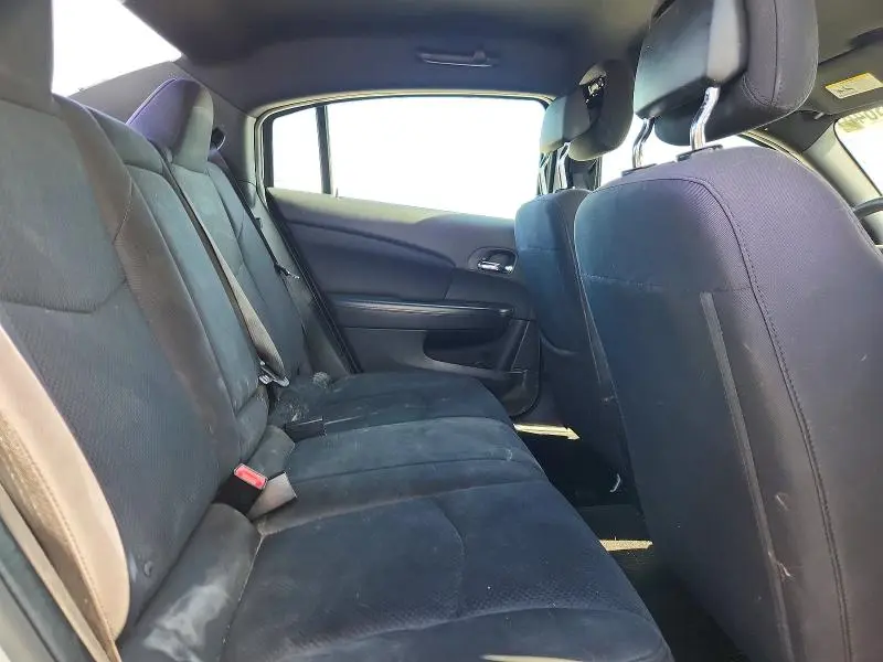 2012 CHRYSLER 200 LX  