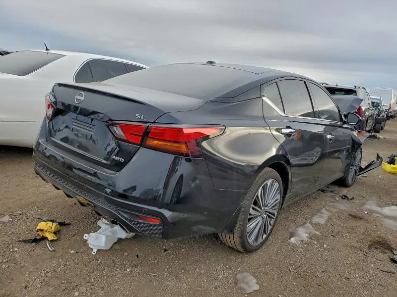 2025 NISSAN ALTIMA SL  