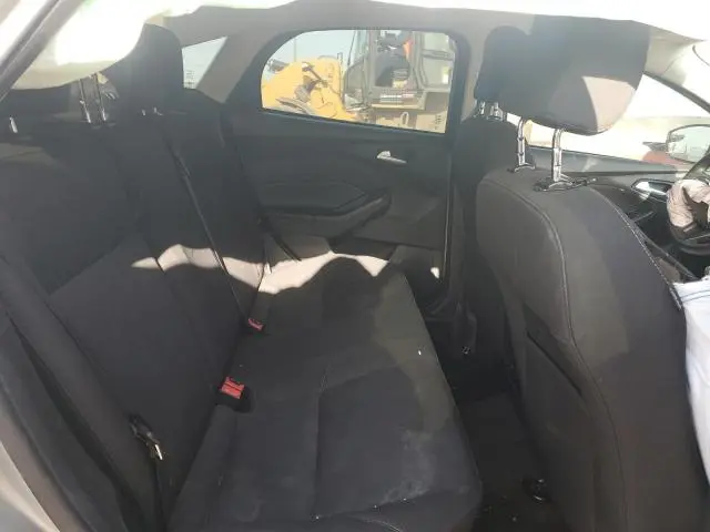 2015 FORD FOCUS SE