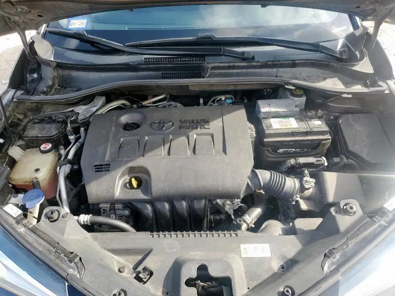2021 TOYOTA C-HR XLE  