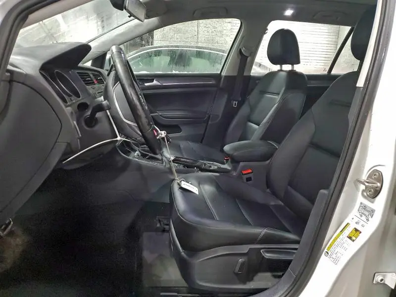 2017 VOLKSWAGEN GOLF ALLTRACK S  