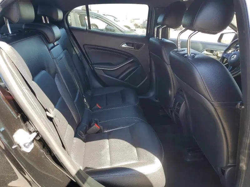 2020 MERCEDES-BENZ GLA 250  
