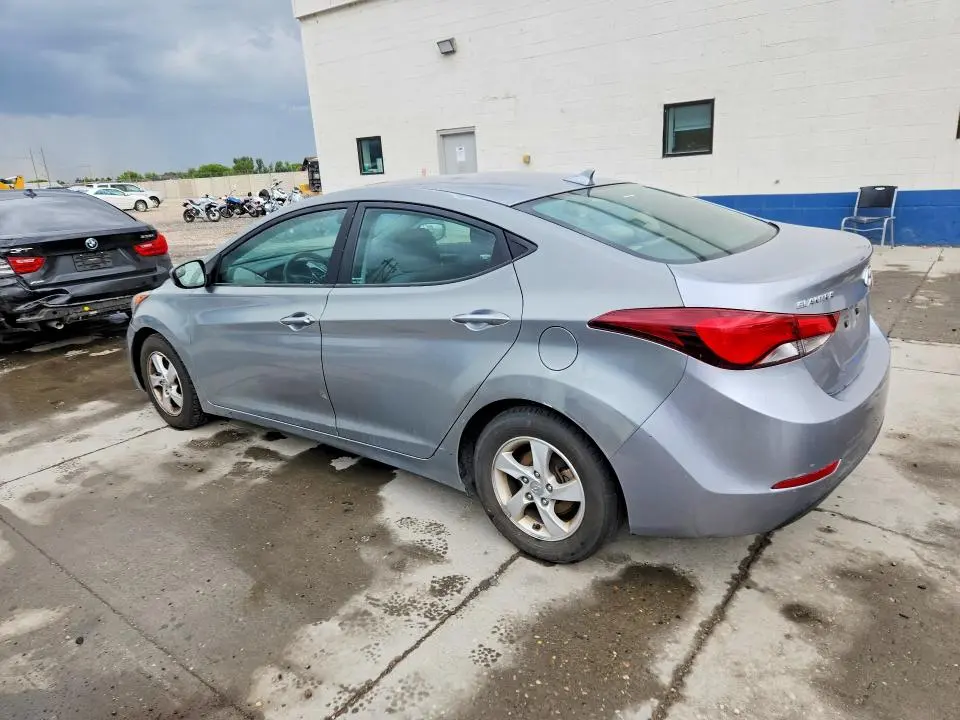 2015 HYUNDAI ELANTRA SE  