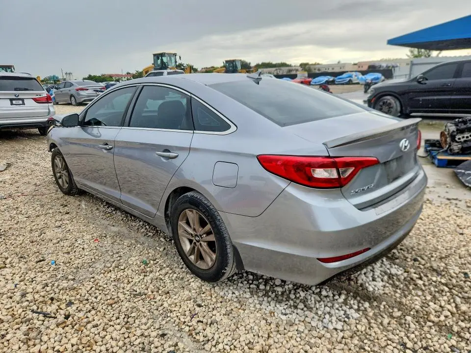 2015 HYUNDAI SONATA SE  