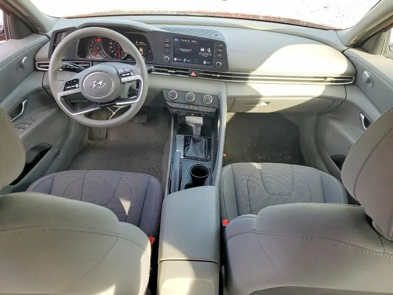 2023 HYUNDAI ELANTRA SE  