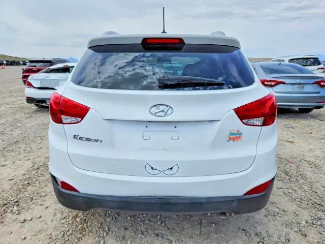 2015 HYUNDAI TUCSON SE  