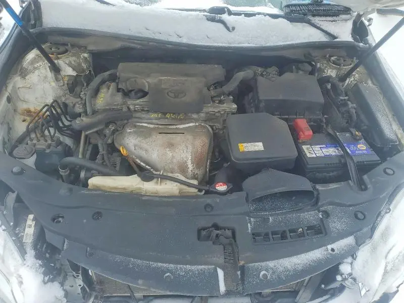 2016 TOYOTA CAMRY LE  