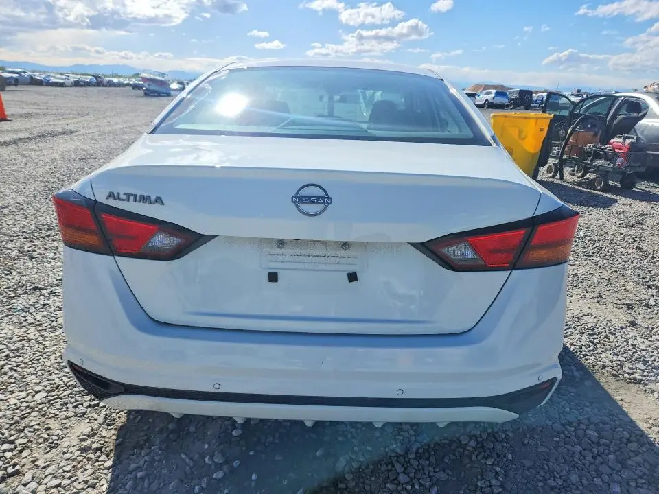 2023 NISSAN ALTIMA S  