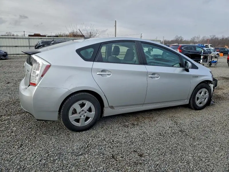 2011 TOYOTA PRIUS   
