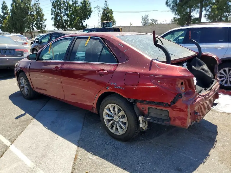 2015 TOYOTA CAMRY LE  