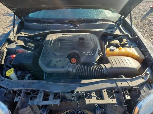 2019 CHRYSLER 300 LIMITED  