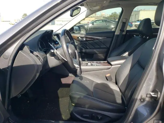 2018 INFINITI Q50 LUXE