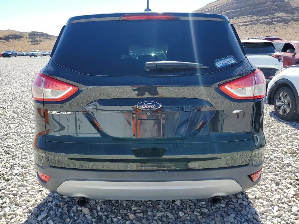 2015 FORD ESCAPE SE  