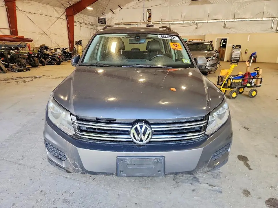 2016 VOLKSWAGEN TIGUAN S  