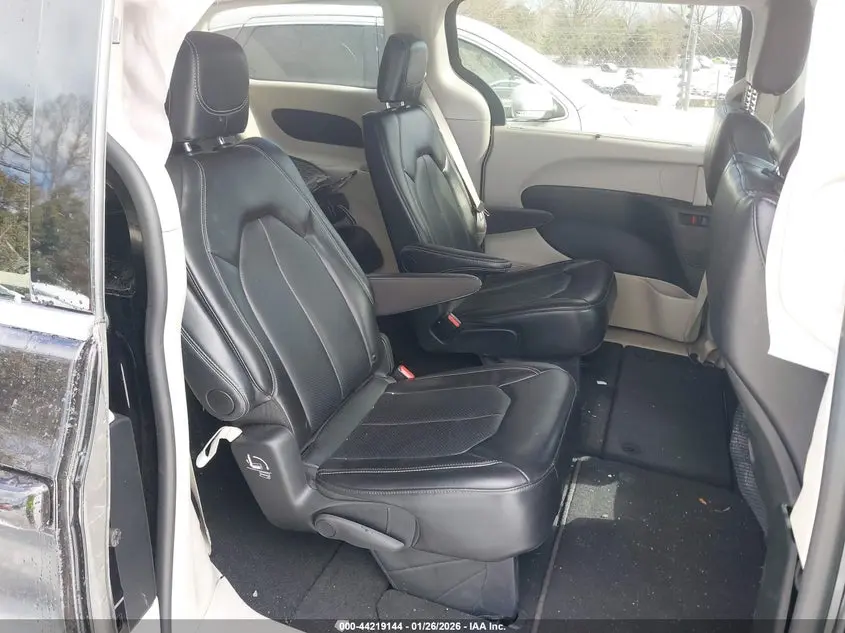 2024 CHRYSLER PACIFICA TOURING L AWD