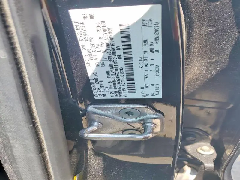 2015 FORD ESCAPE SE  
