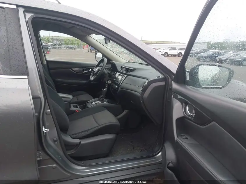 2017 NISSAN ROGUE S