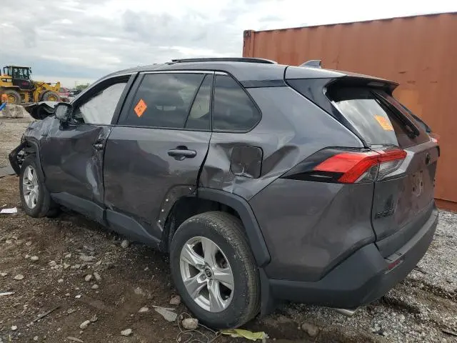 2021 TOYOTA RAV4 XLE  