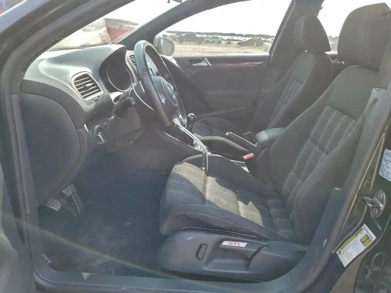 2011 VOLKSWAGEN GTI   