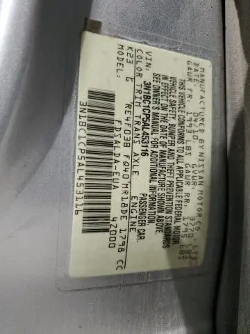 2010 NISSAN VERSA S  