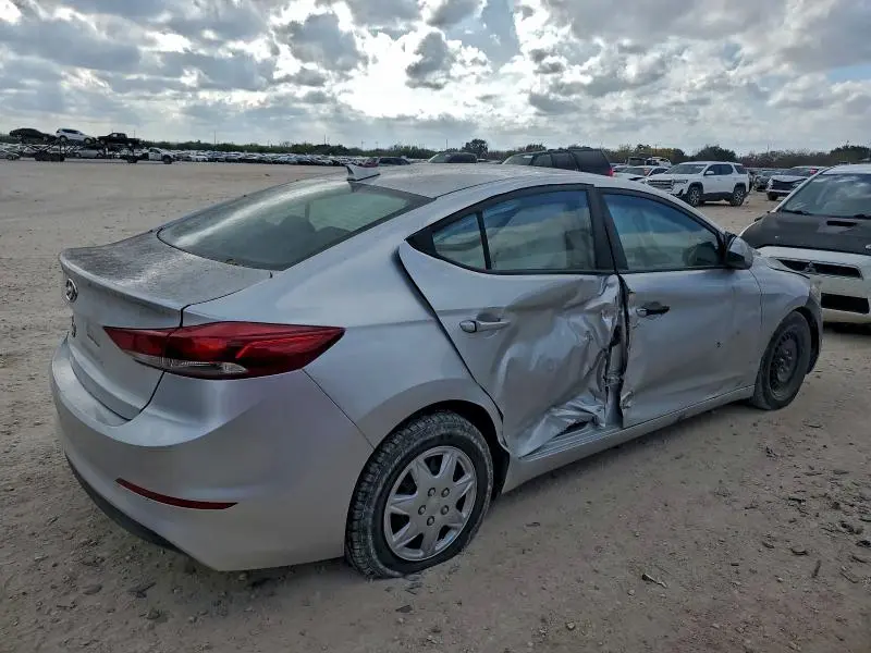 2018 HYUNDAI ELANTRA SE  