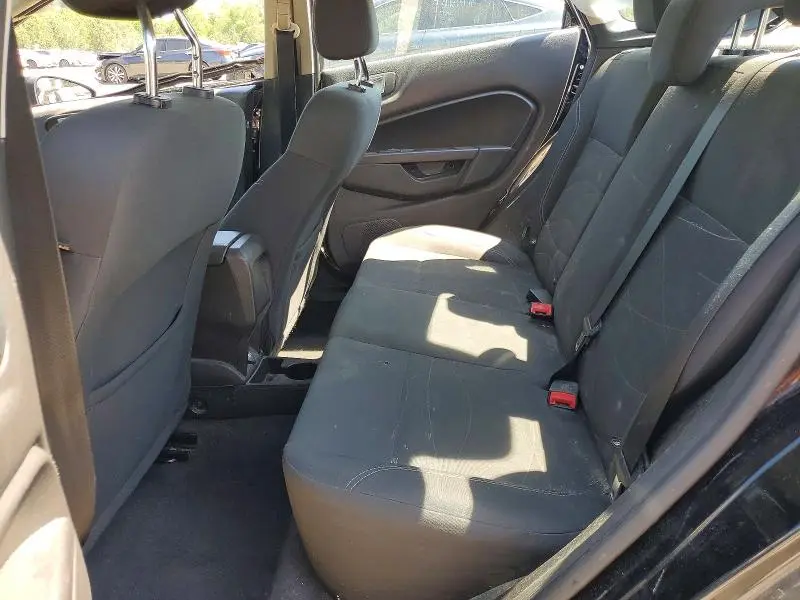 2016 FORD FIESTA SE  