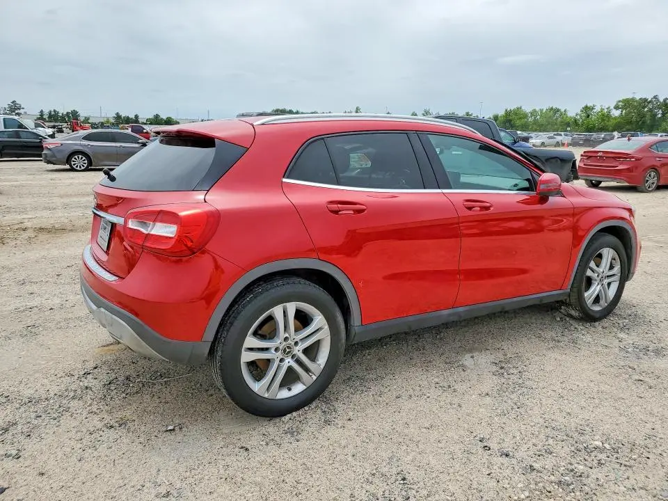 2020 MERCEDES-BENZ GLA 250  
