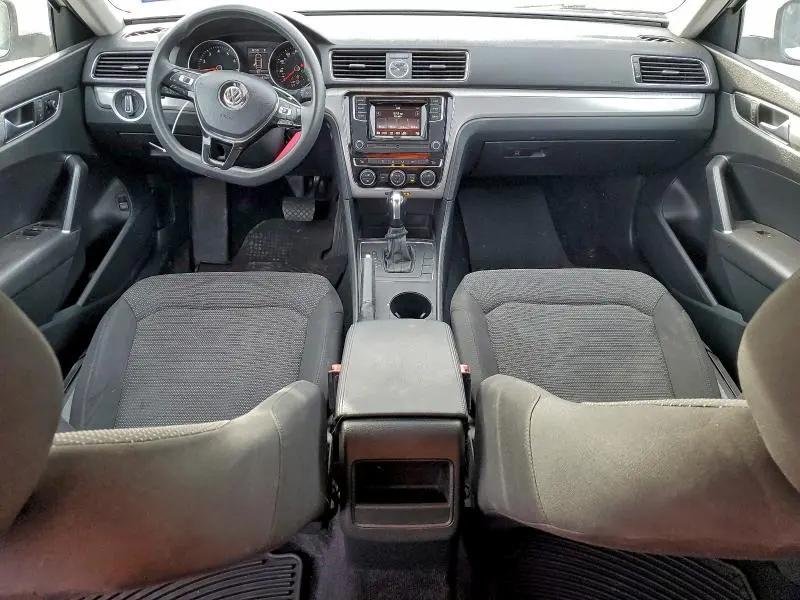 2016 VOLKSWAGEN PASSAT S  