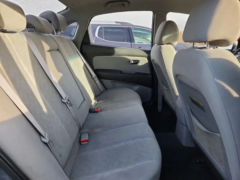 2010 HYUNDAI ELANTRA GLS  