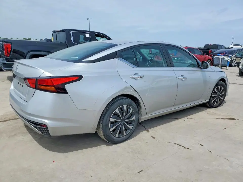 2020 NISSAN ALTIMA S  
