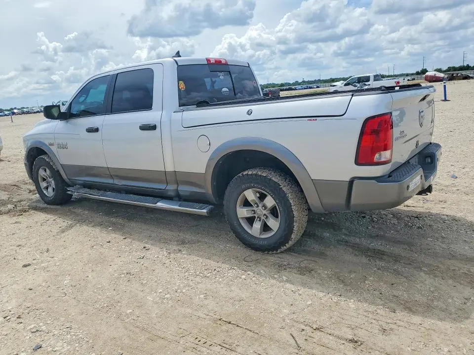 2013 RAM 1500 SLT  