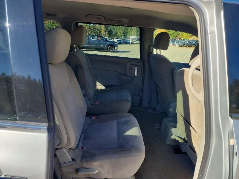 2017 NISSAN QUEST SV  