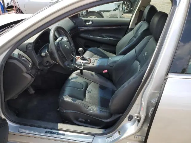 2013 INFINITI G37   