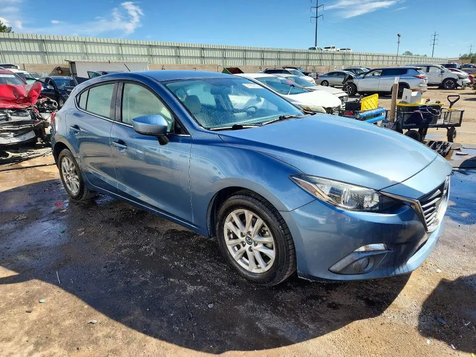 2015 MAZDA 3 TOURING  