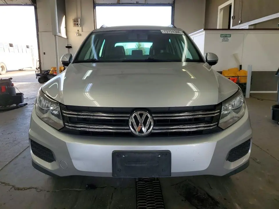 2015 VOLKSWAGEN TIGUAN S  