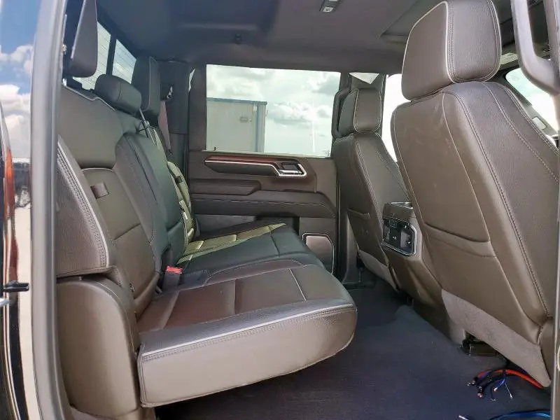 2024 GMC SIERRA K2500 DENALI  