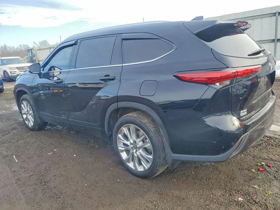2023 TOYOTA HIGHLANDER LIMITED  