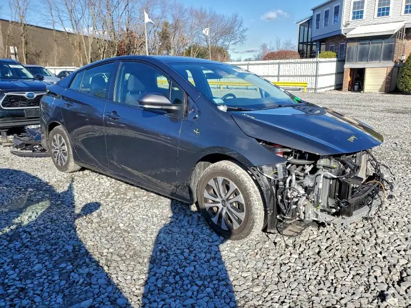 2021 TOYOTA PRIUS PRIME LE  