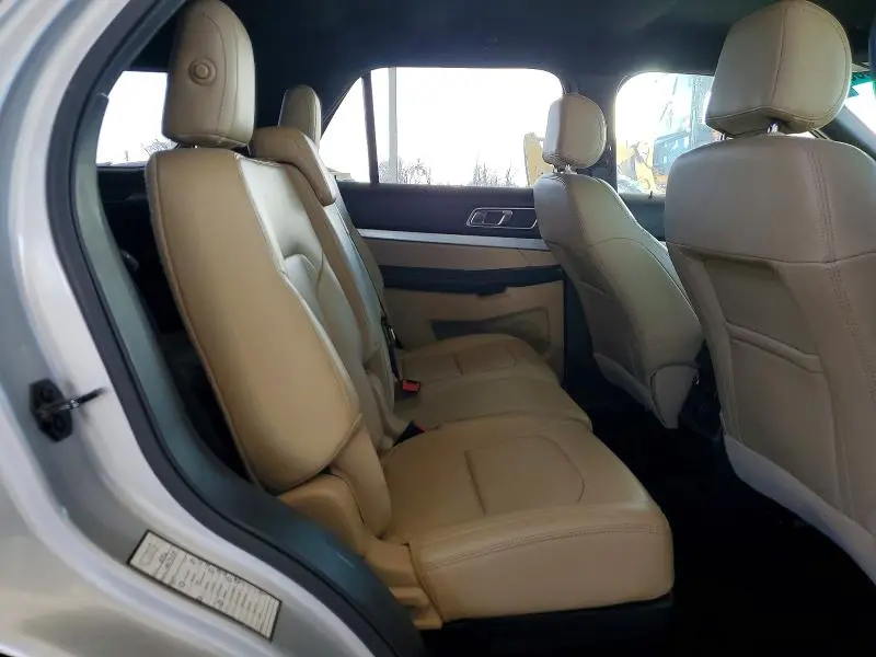 2016 FORD EXPLORER XLT  