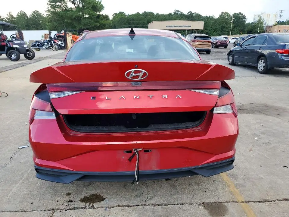2021 HYUNDAI ELANTRA SEL  