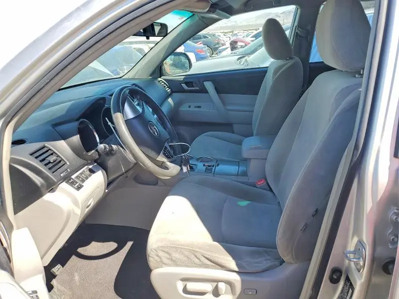 2011 TOYOTA HIGHLANDER BASE  